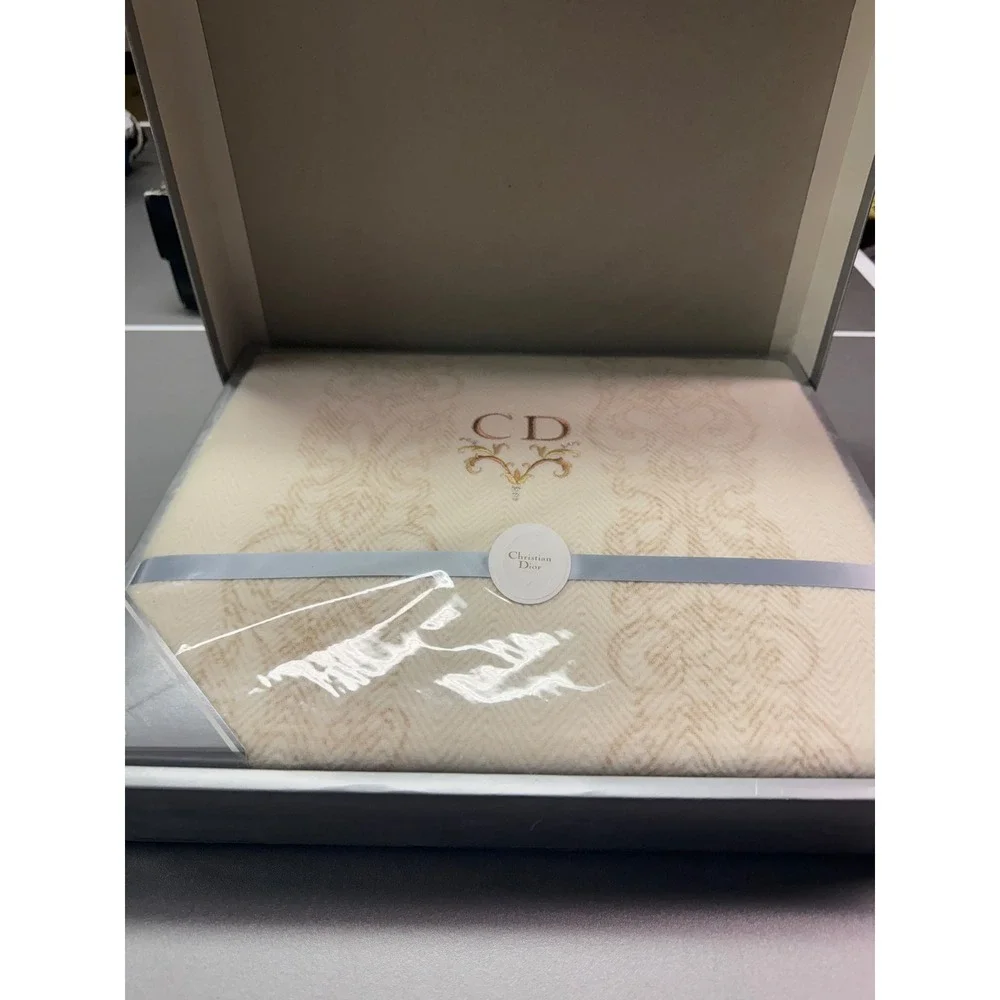 Christian Dior Winter Sheet 100% Cotton Cream Beige‎ CD Logo 140x240cm NIB